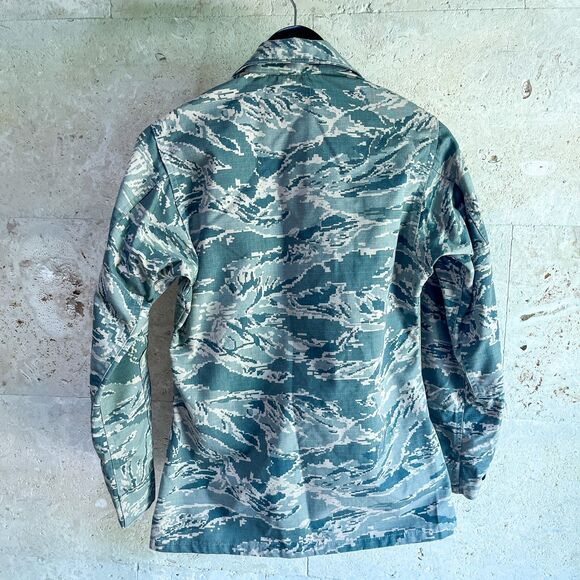 Genuine US Air Force Camo Utility Jacket Shacket - Women's Size 6R - Picture 2 of 11